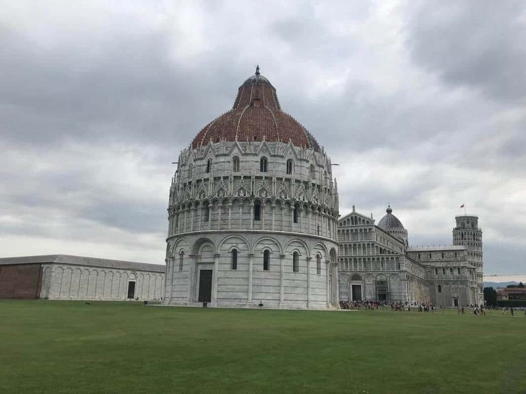 Du Lịch Pisa Ý