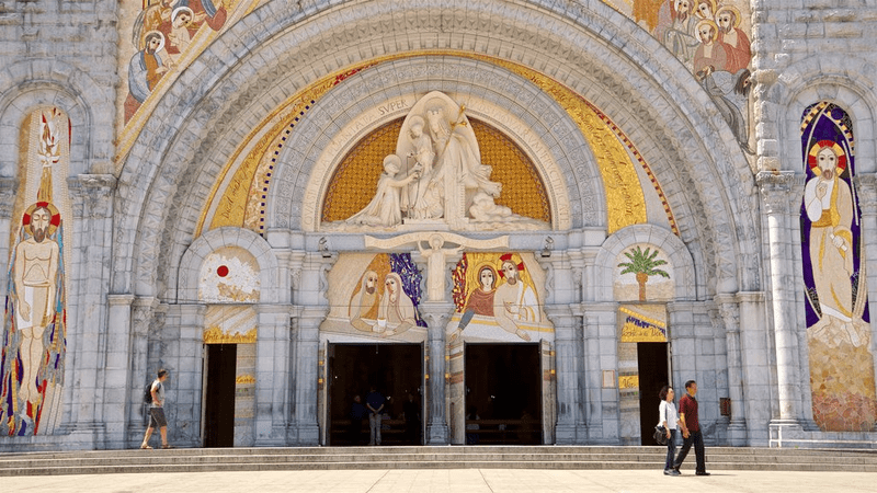 tour châu âu 2 nước