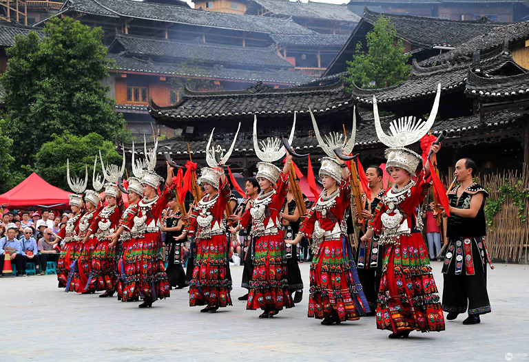 Tour Trung Quốc: Trương Gia Giới – Miêu Trại – Phượng Hoàng Cổ Trấn Thiên Môn Sơn – Hồ Bảo Phong 4N3Đ bay Charter VietJet Air