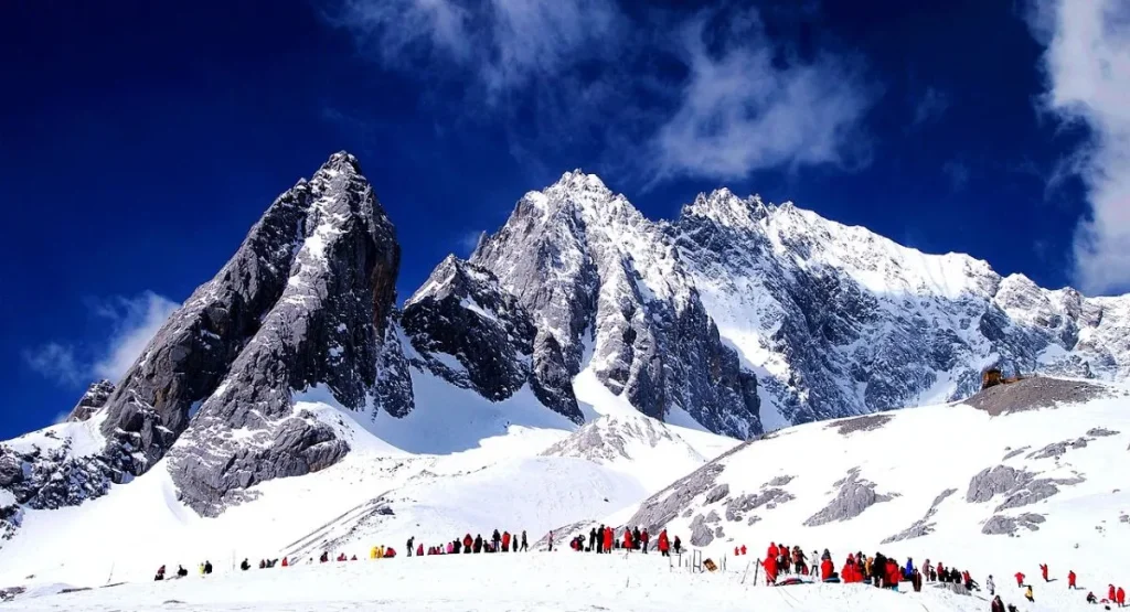 Tour Lệ Giang Shangrila 2026 | Hà Nội – Đại Lý – Lệ Giang – Shangrila  | 6N5D Bay Charter Bamboo | Tặng Show Ấn Tượng Lệ Giang