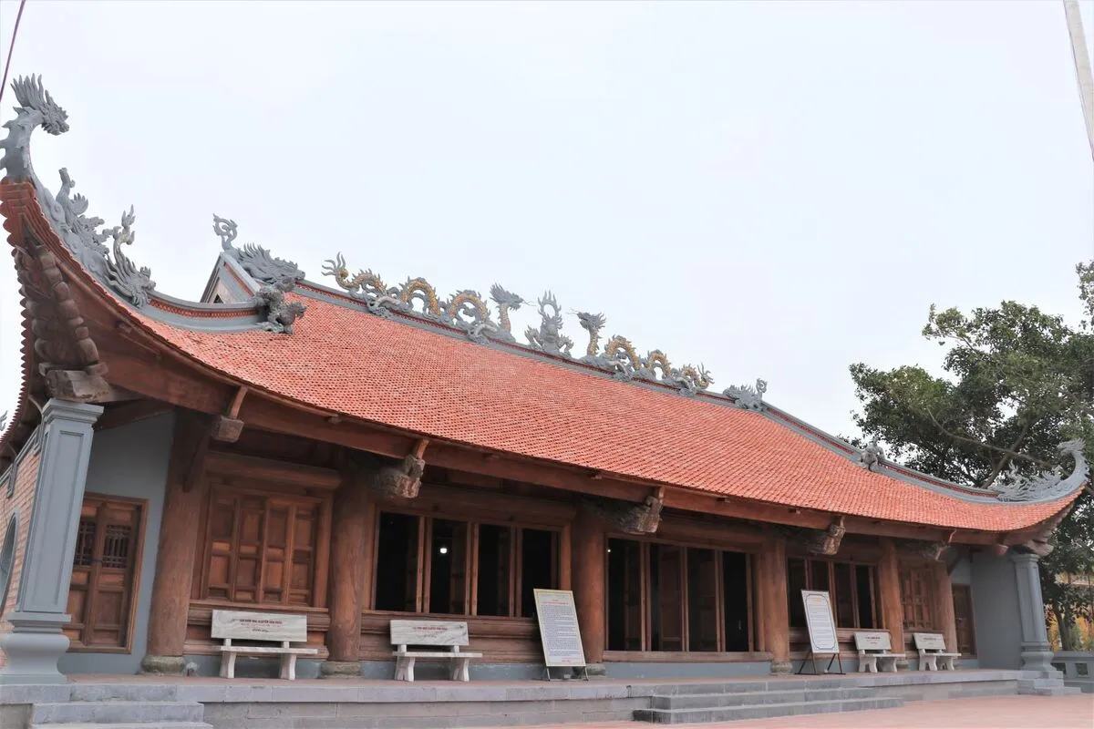 tour du lịch quan lạn cho đoàn riêng
