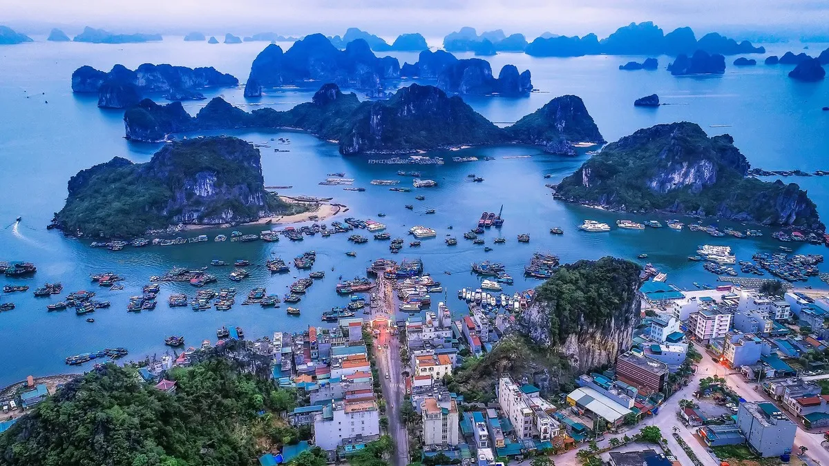 tour du lịch quan lạn cho đoàn riêng